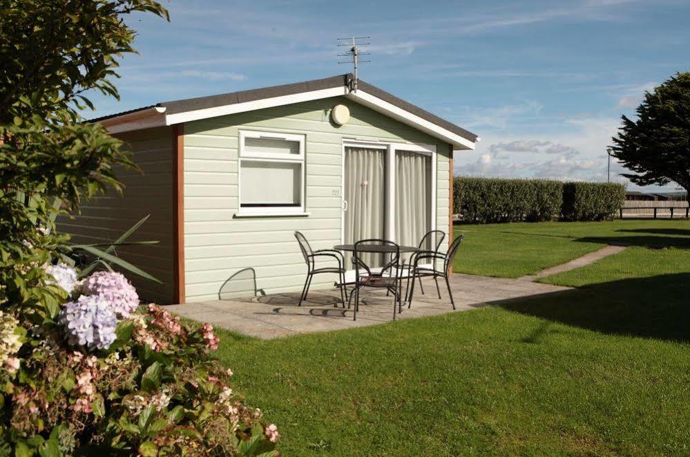 Atlantic Bays Holiday Park Padstow Exterior photo